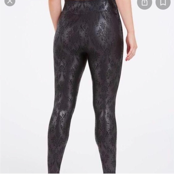 SPANX leggings - Picture 2 of 11